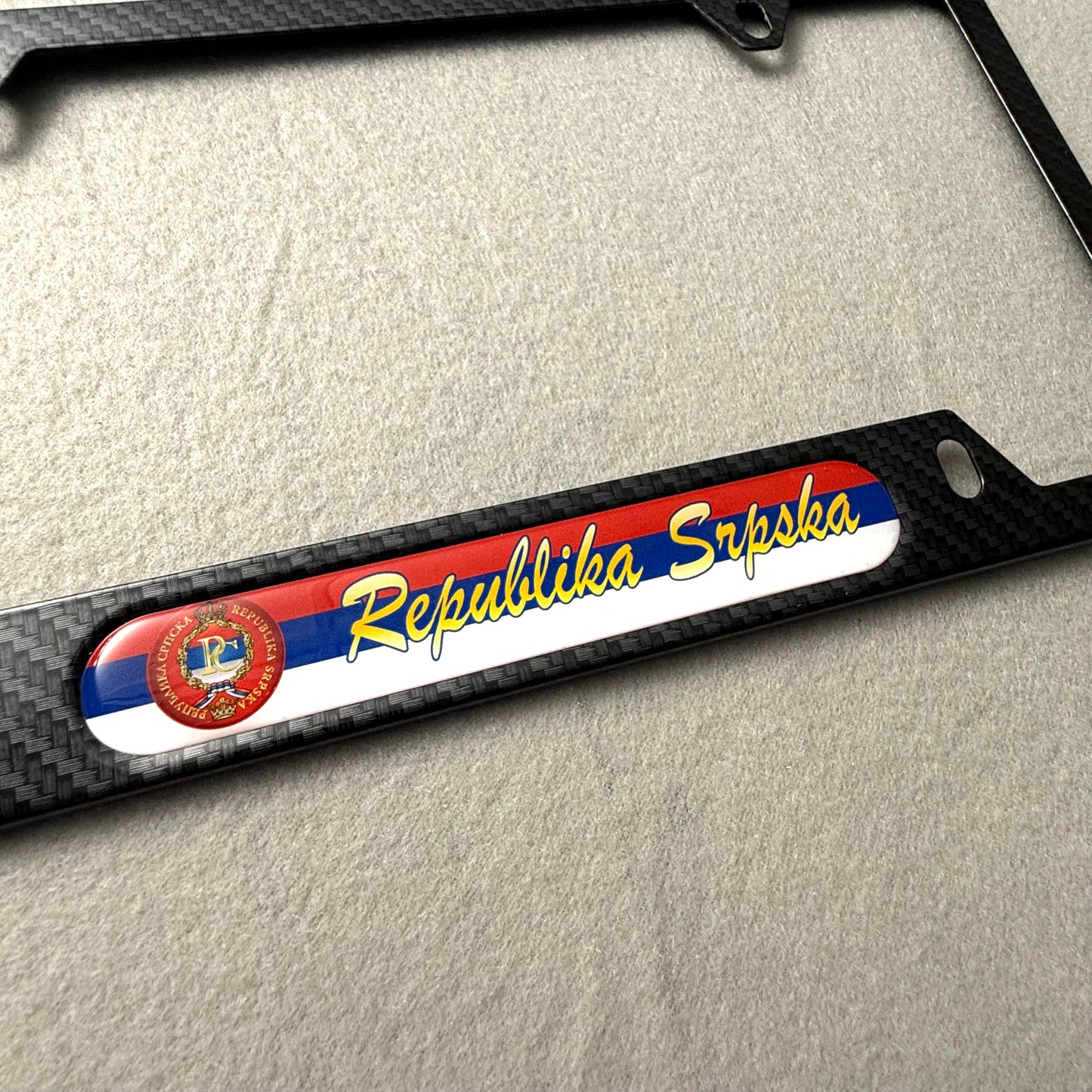 REPUBLIKA SRPSKA Carbon Look License Frame - US Size - For Cars